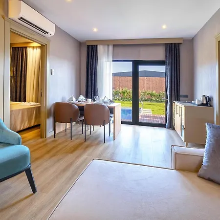 Resort Lago Hotel 5*