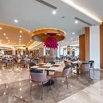 Lago Hotel 리조트 5*