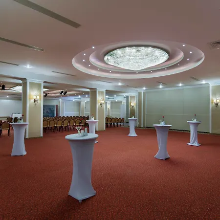 Курортный комплекс Lago Hotel Сиде