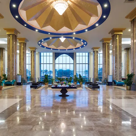 Lago Hotel Semesteranläggning (resort)