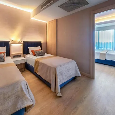 Курортный комплекс Lago Hotel 5*