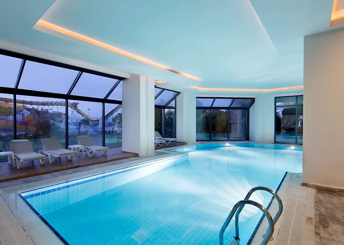 리조트 Lago Hotel 5*