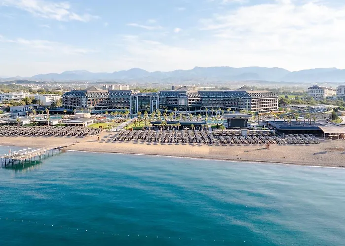 Lago Hotel Semesteranläggning (resort)