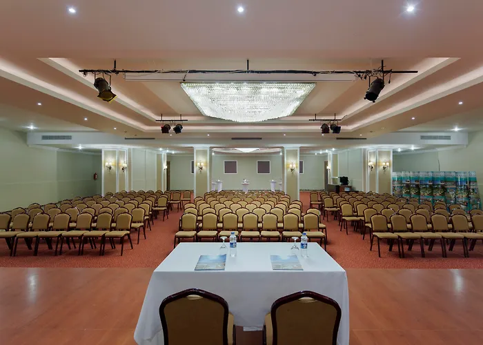 纳施拉超全包水上乐园度假酒店 锡德