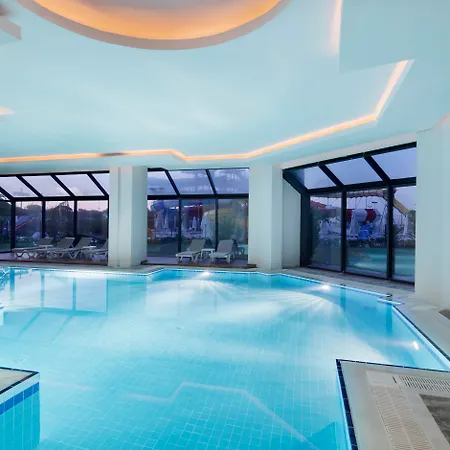 Lago Hotel Semesteranläggning (resort) 5*